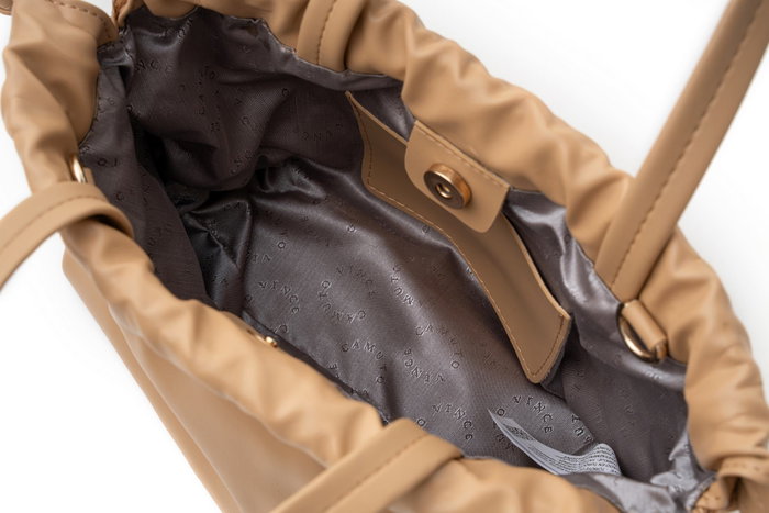 Vince Camuto Ferrara - Camel